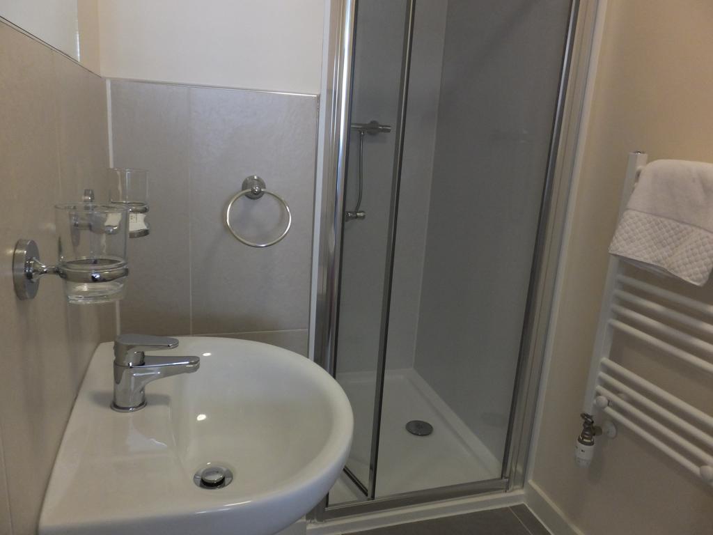 Novar Arms Hotel Evanton Chambre photo